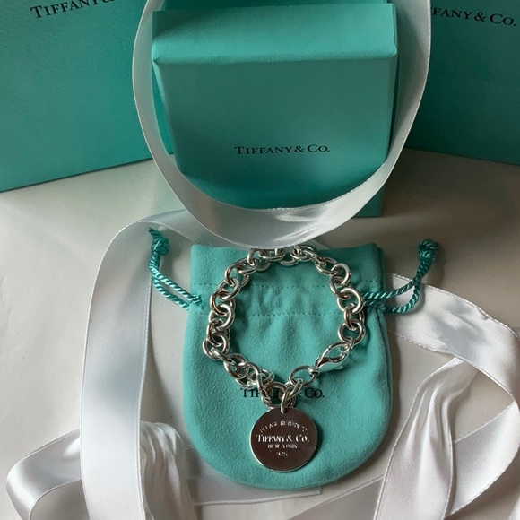 🎀  TIFFANY & CO. BRACELET 🎀 - Picture 8 of 16